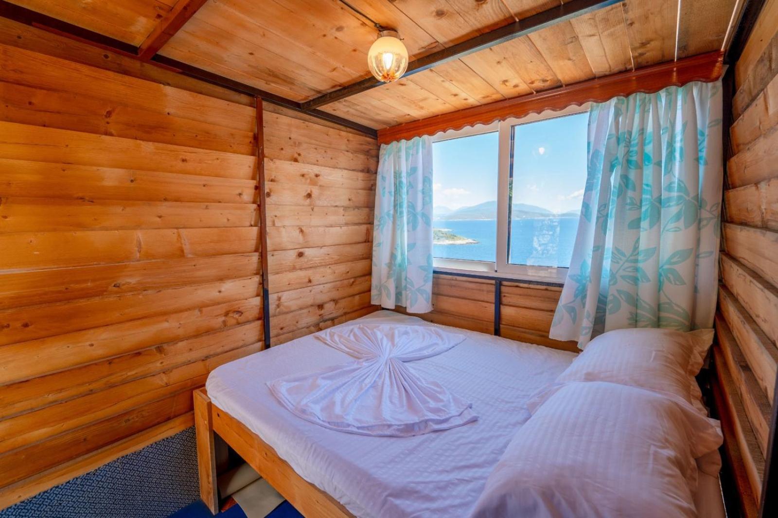 Vila Fjona ซารานเดอ ภายนอก รูปภาพ